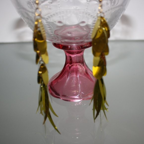 Gold Sequin Earrings Shiny Women's Fashion Jewelry New - Picture 3 of 3